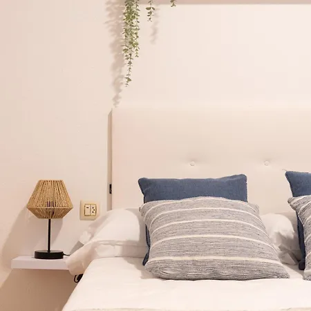 Lägenhet Amplia Vivienda Con Garaje