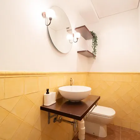 Lägenhet Amplia Vivienda Con Garaje Vigo