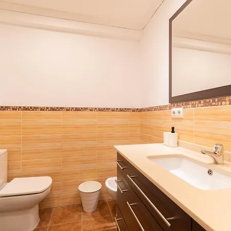 Lägenhet Amplia Vivienda Con Garaje