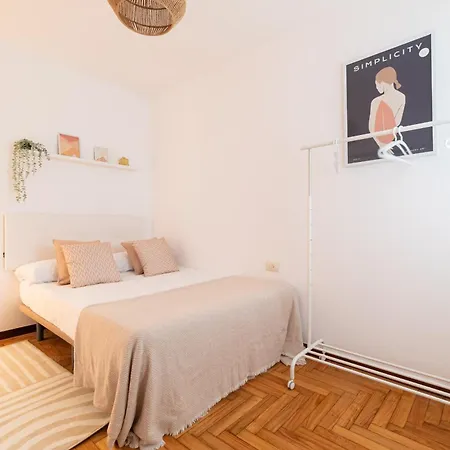 Amplia Vivienda Con Garaje Lägenhet *