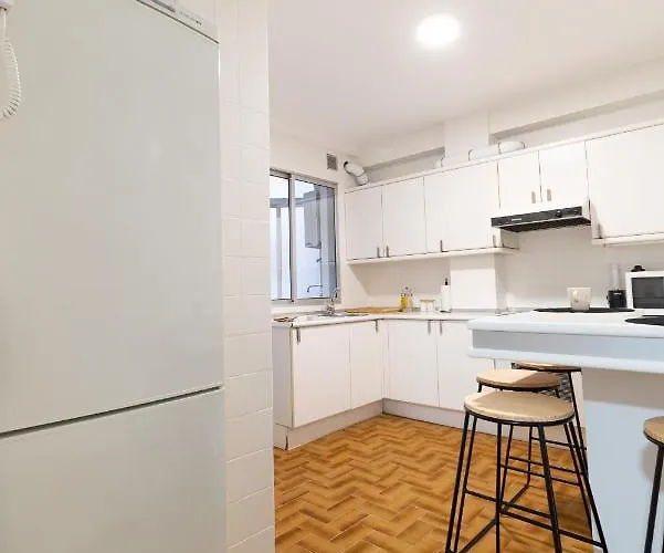 Amplia Vivienda Con Garaje Apartment