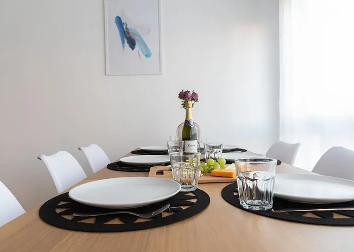 Apartamento Amplia Vivienda Con Garaje Vigo