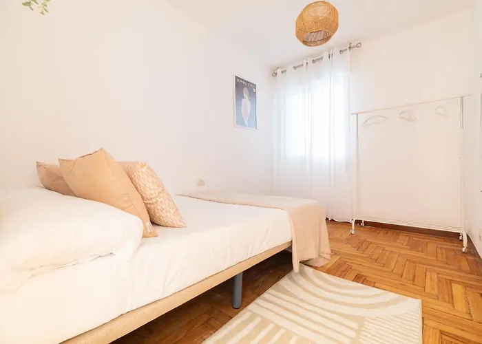 Apartamento Amplia Vivienda Con Garaje