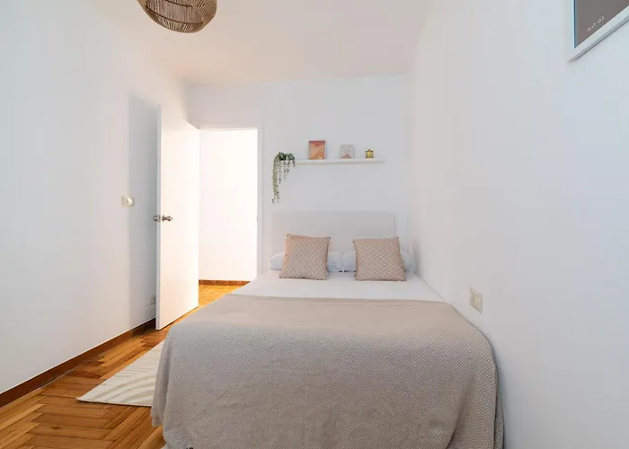 Apartment Amplia Vivienda Con Garaje Vigo