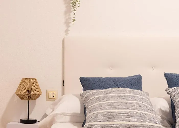 Apartment Amplia Vivienda Con Garaje